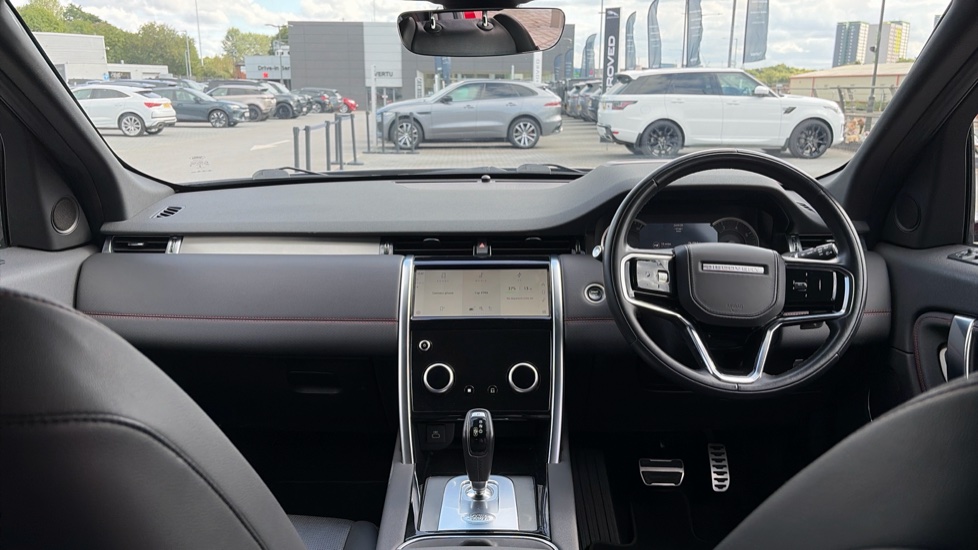Land Rover Discovery Sport 1.5 P300e R-Dynamic SE 5dr Auto [5 Seat] Station Wagon - Image 9