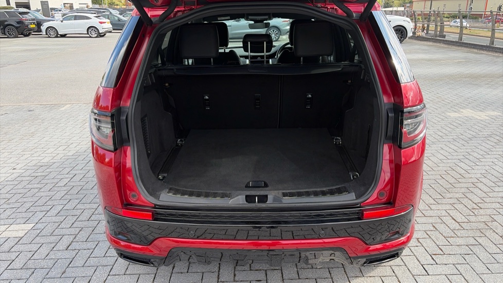 Land Rover Discovery Sport 1.5 P300e R-Dynamic SE 5dr Auto [5 Seat] Station Wagon - Image 10