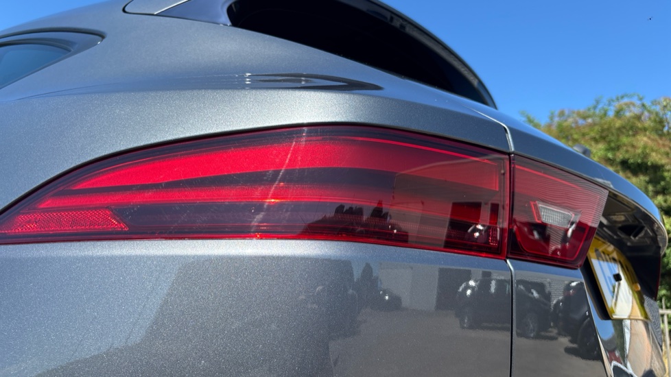 Jaguar E-Pace 2.0 [200] R-Dynamic S 5dr Auto Petrol Estate - Image 19