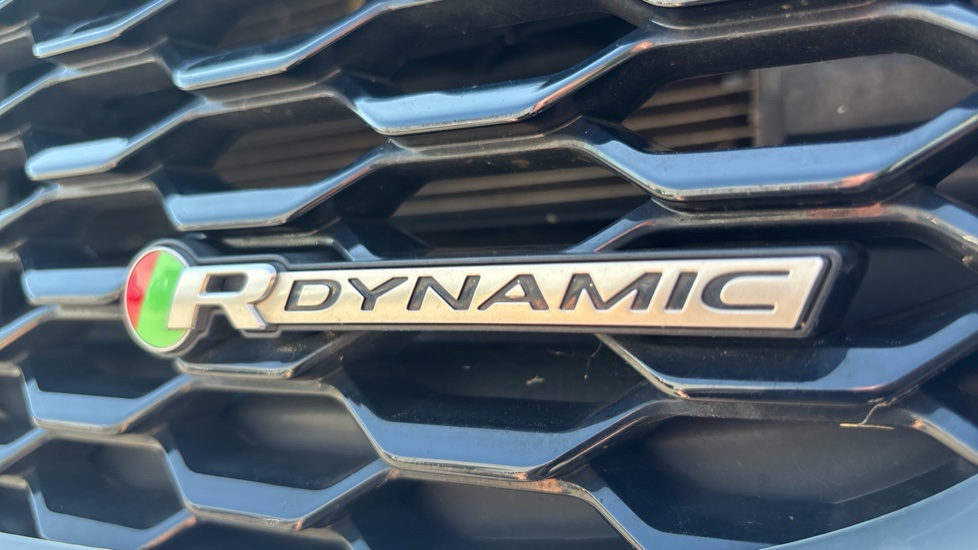 Jaguar E-Pace 2.0 [200] R-Dynamic S 5dr Auto Petrol Estate - Image 25