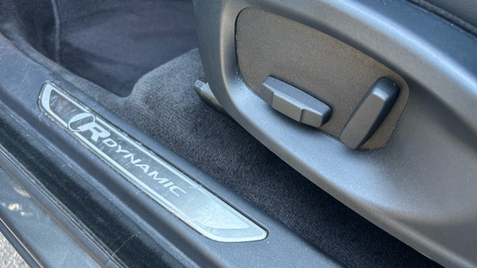 Jaguar E-Pace 2.0 [200] R-Dynamic S 5dr Auto Petrol Estate - Image 28
