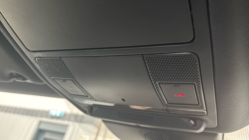 Jaguar E-Pace 2.0 [200] R-Dynamic S 5dr Auto Petrol Estate - Image 35