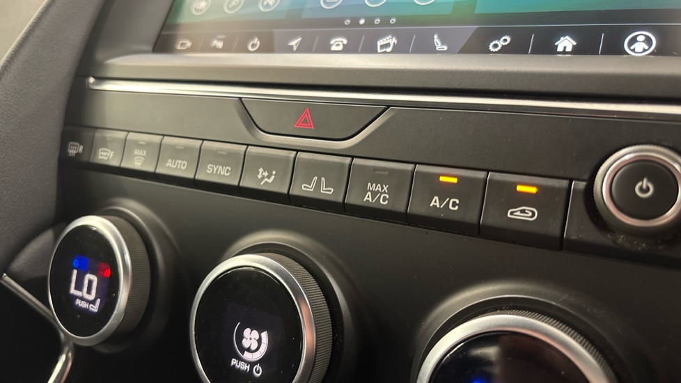 Jaguar E-Pace 2.0 [200] R-Dynamic S 5dr Auto Petrol Estate - Image 36