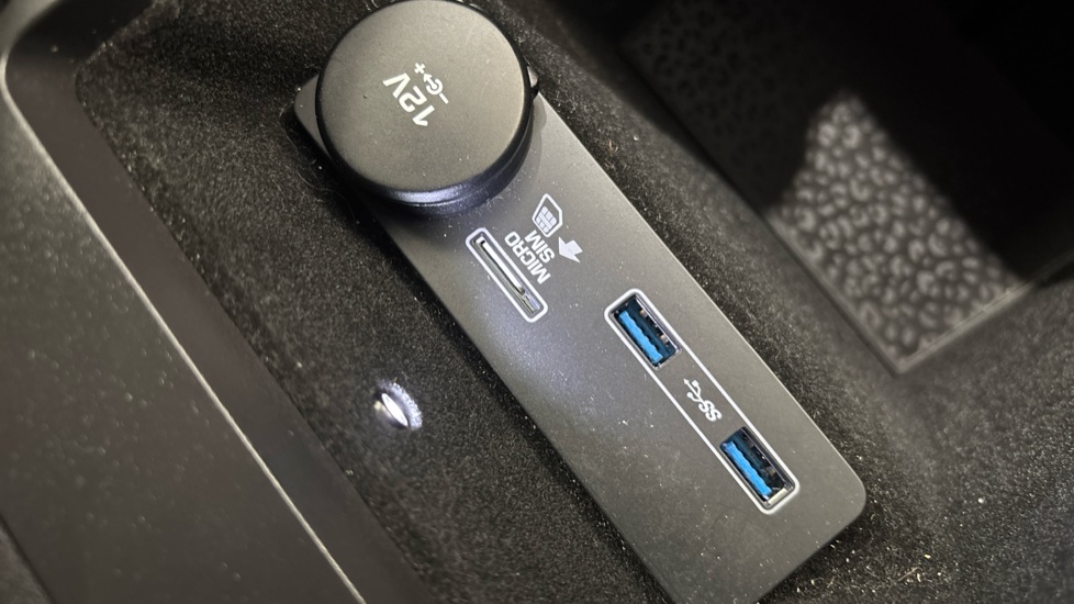 Jaguar E-Pace 2.0 [200] R-Dynamic S 5dr Auto Petrol Estate - Image 43