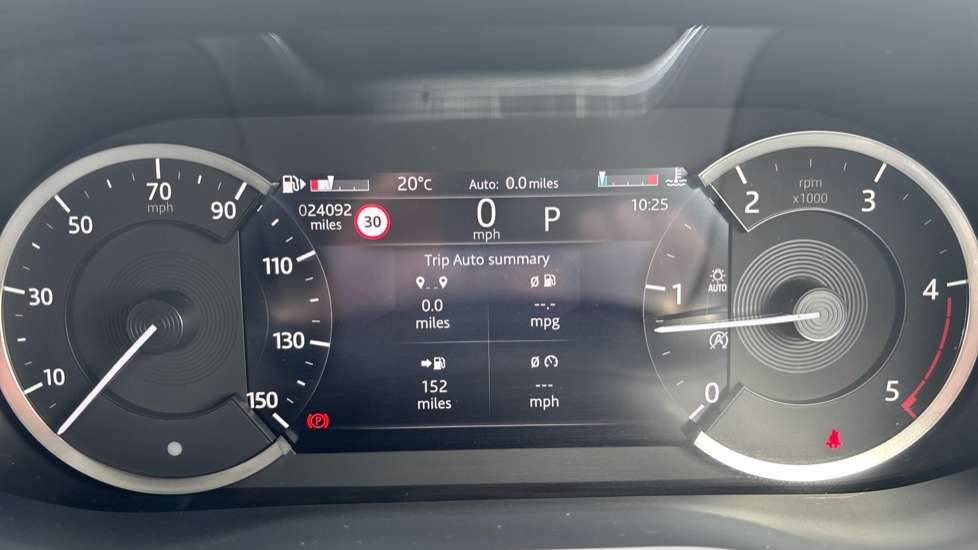 Jaguar F-Pace 2.0 D200 R-Dynamic HSE 5dr Auto AWD Diesel Estate - Image 16
