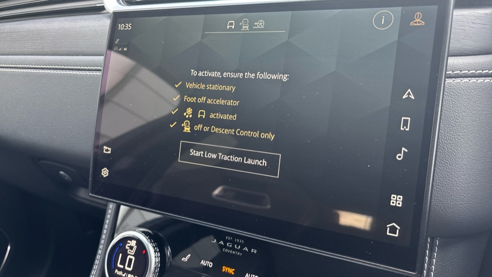 Jaguar F-Pace 2.0 D200 R-Dynamic HSE 5dr Auto AWD Diesel Estate - Image 45