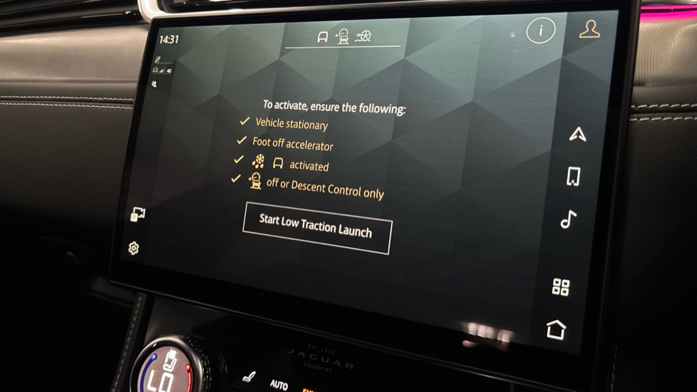 Jaguar F-Pace 2.0 D200 R-Dynamic SE Black 5dr Auto AWD Diesel Estate - Image 40
