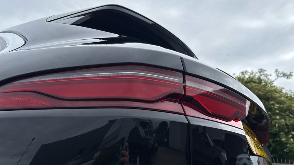 Jaguar F-Pace 2.0 D200 R-Dynamic S 5dr Auto AWD Diesel Estate - Image 19