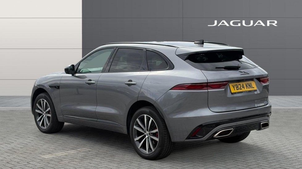 Jaguar F-Pace 3.0 D300 R-Dynamic SE Black 5dr Auto AWD Diesel Estate - Image 2