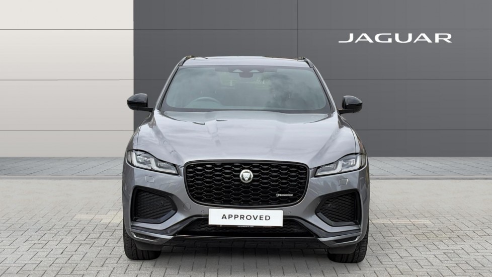 Jaguar F-Pace 3.0 D300 R-Dynamic SE Black 5dr Auto AWD Diesel Estate - Image 7