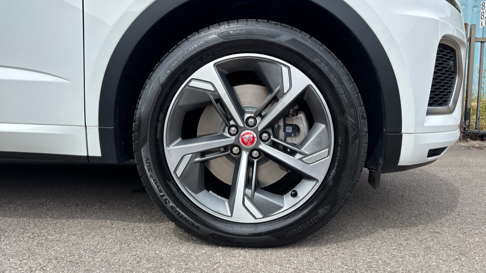 Jaguar E-Pace 2.0 D200 R-Dynamic SE 5dr Auto Diesel Estate - Image 8