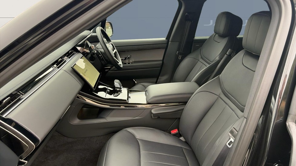 Land Rover Range Rover Sport 3.0 D250 Edition 5dr Auto Diesel Estate - Image 3