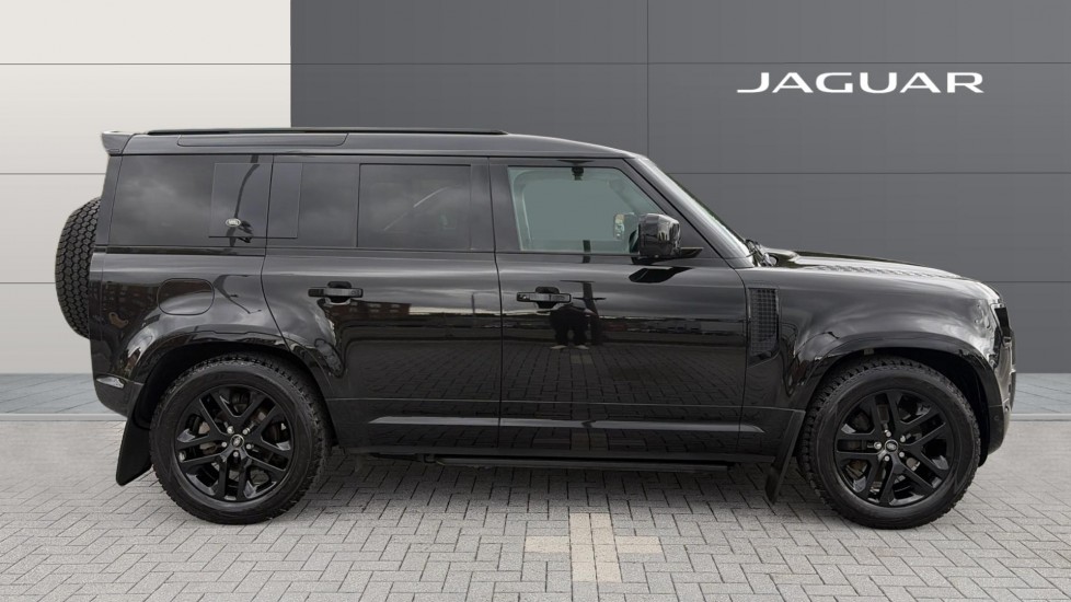 Land Rover Defender 3.0 D250 XS Edition 110 5dr Auto [7 Seat] Diesel Estate - Image 5