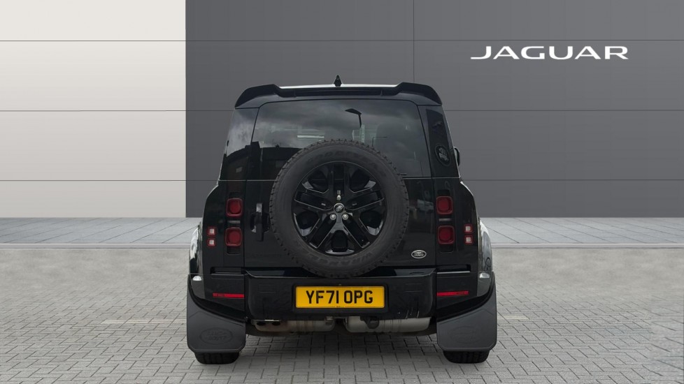 Land Rover Defender 3.0 D250 XS Edition 110 5dr Auto [7 Seat] Diesel Estate - Image 6