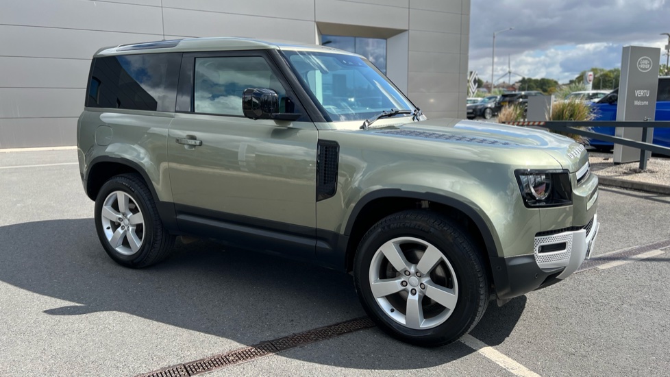 Land Rover Defender 3.0 D250 HSE 90 3dr Auto Diesel Estate - Image 26