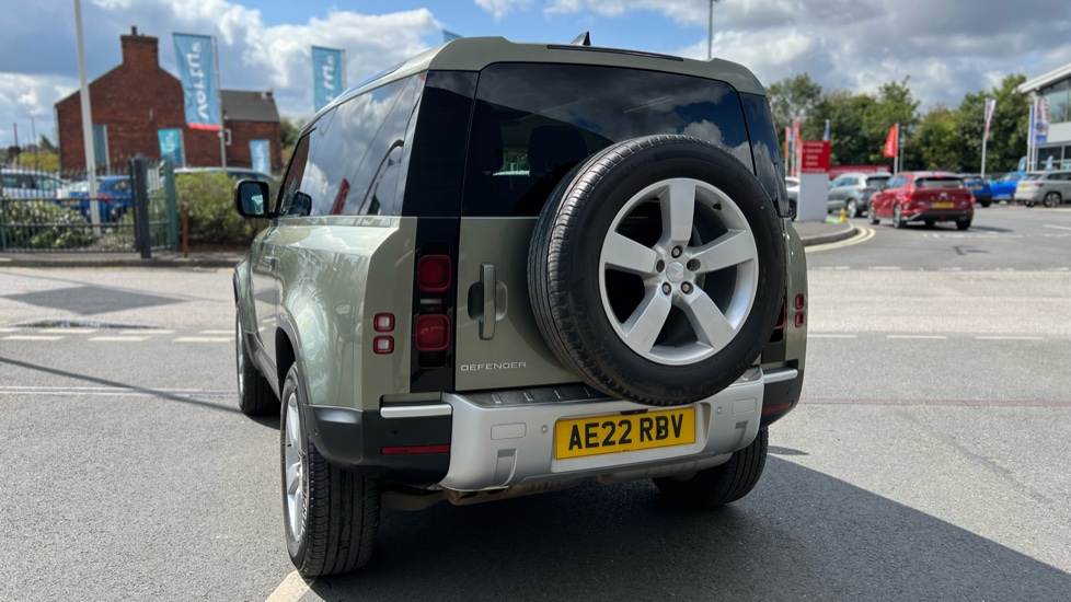 Land Rover Defender 3.0 D250 HSE 90 3dr Auto Diesel Estate - Image 28