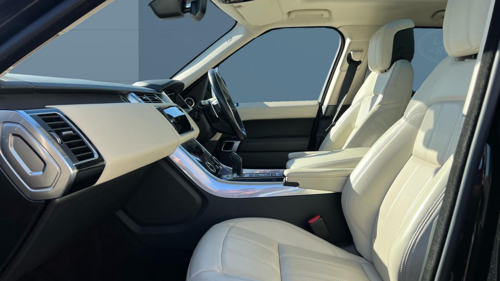 Land Rover Range Rover Sport 3.0 D300 HSE Silver 5dr Auto Diesel Estate - Image 3