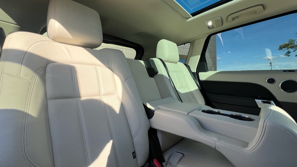 Land Rover Range Rover Sport 3.0 D300 HSE Silver 5dr Auto Diesel Estate - Image 34