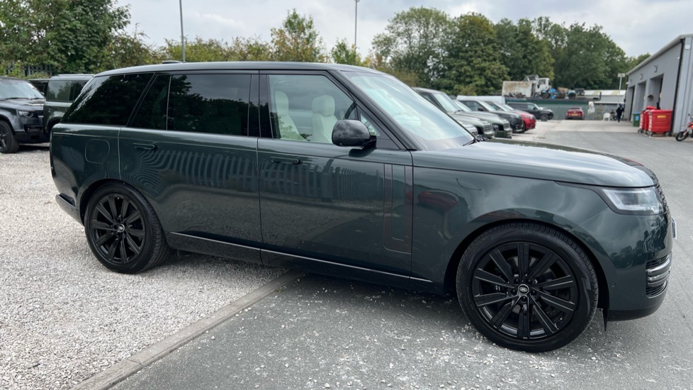 Land Rover Range Rover 3.0 D350 HSE LWB 4dr Auto [7 Seat] Diesel Estate - Image 26