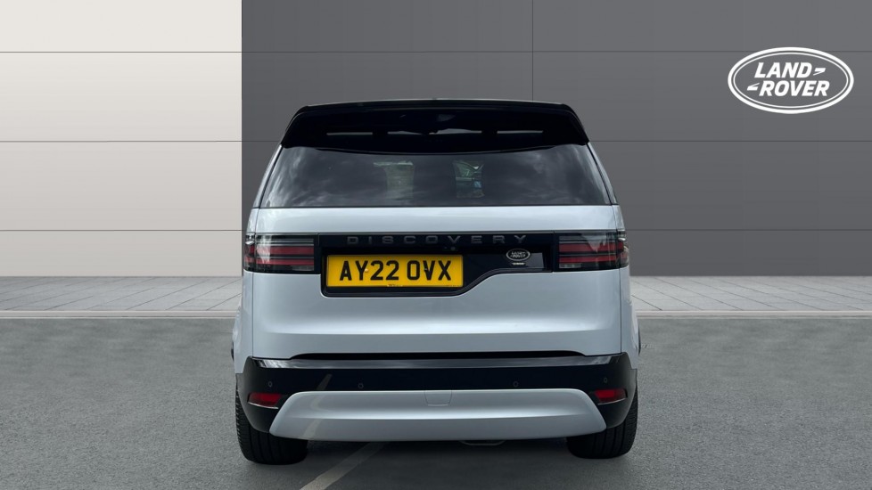 Land Rover Discovery 3.0 D300 R-Dynamic SE 5dr Auto Diesel Station Wagon - Image 6