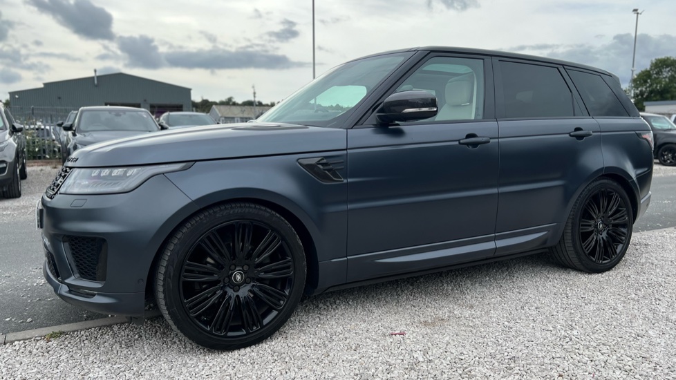 Land Rover Range Rover Sport 3.0 SDV6 Autobiography Dynamic 5dr Auto Diesel Estate - Image 23