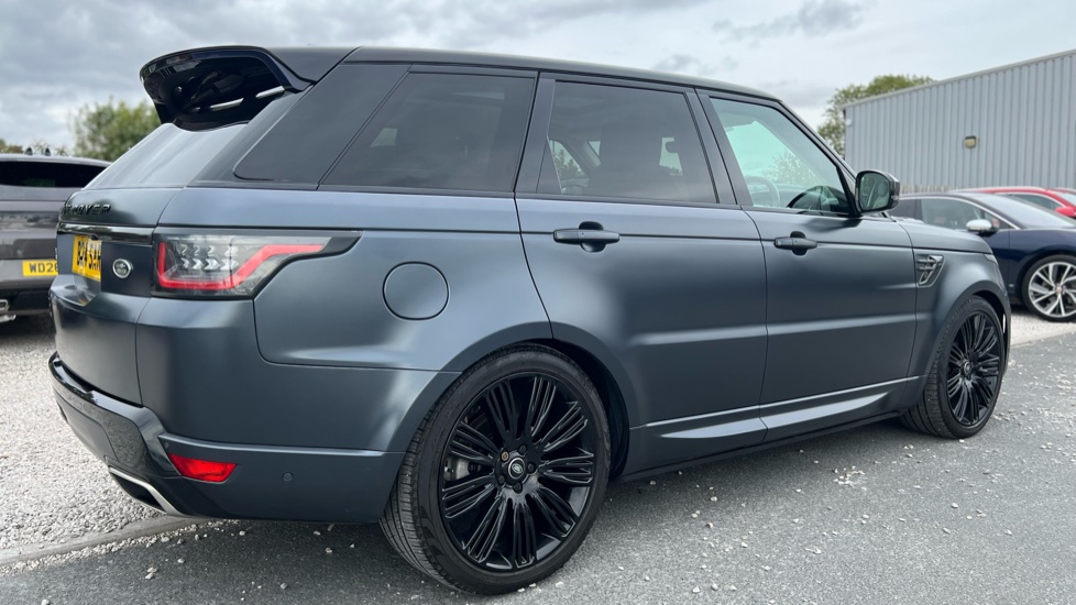 Land Rover Range Rover Sport 3.0 SDV6 Autobiography Dynamic 5dr Auto Diesel Estate - Image 27