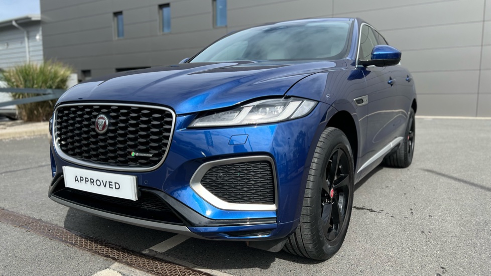Jaguar F-Pace 2.0 D200 R-Dynamic S 5dr Auto AWD Diesel Estate - Image 24