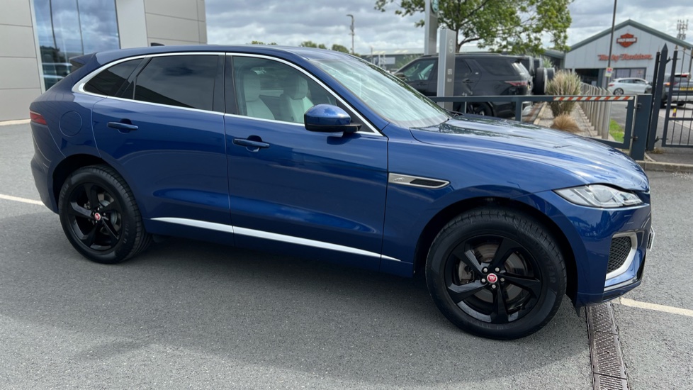 Jaguar F-Pace 2.0 D200 R-Dynamic S 5dr Auto AWD Diesel Estate - Image 26