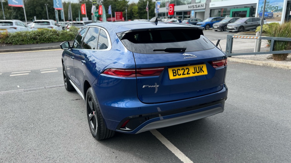 Jaguar F-Pace 2.0 D200 R-Dynamic S 5dr Auto AWD Diesel Estate - Image 28