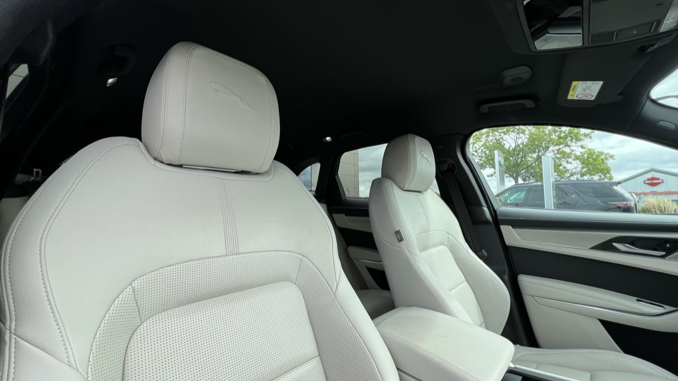 Jaguar F-Pace 2.0 D200 R-Dynamic S 5dr Auto AWD Diesel Estate - Image 36