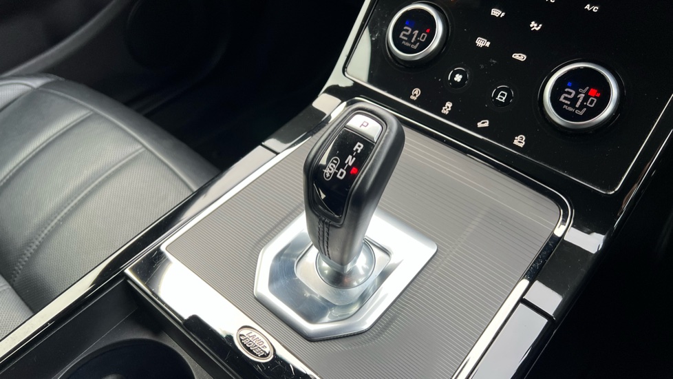 Land Rover Range Rover Evoque 2.0 D200 R-Dynamic S 5dr Auto Diesel Hatchback - Image 13