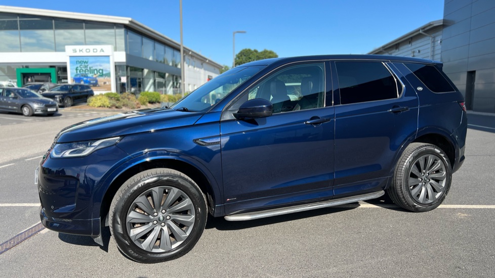 Land Rover Discovery Sport 2.0 D180 R-Dynamic SE 5dr Auto Diesel Station Wagon - Image 23