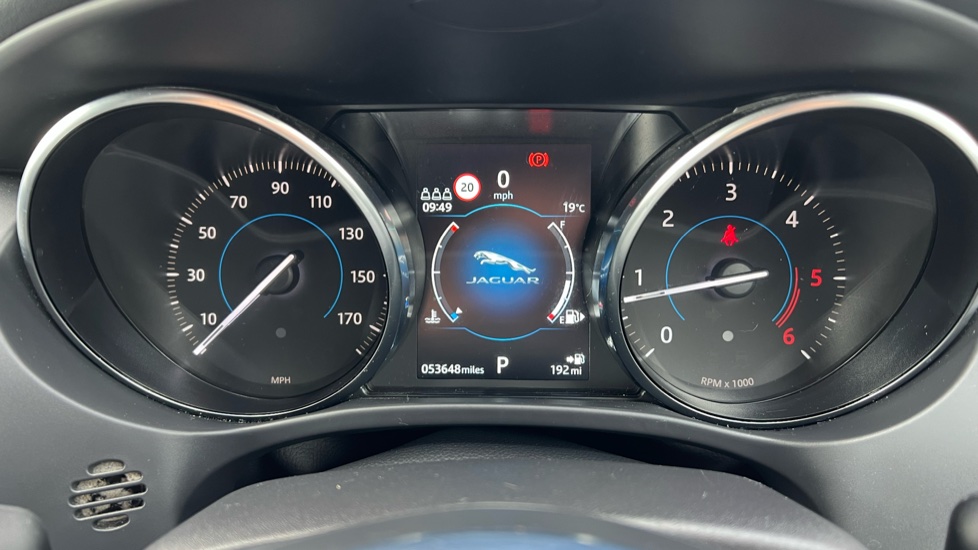 Jaguar F-Pace 2.0d R-Sport 5dr Auto AWD Diesel Estate - Image 16