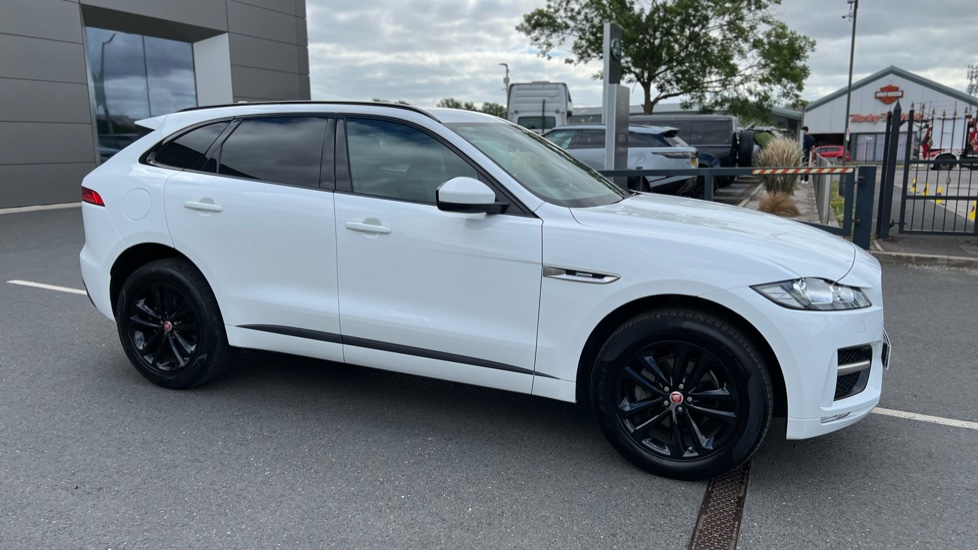 Jaguar F-Pace 2.0d R-Sport 5dr Auto AWD Diesel Estate - Image 26