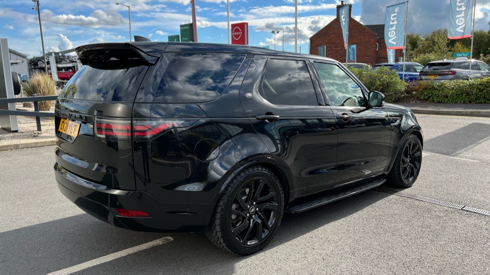 Land Rover Discovery 3.0 D250 R-Dynamic S 5dr Auto Diesel Station Wagon - Image 27