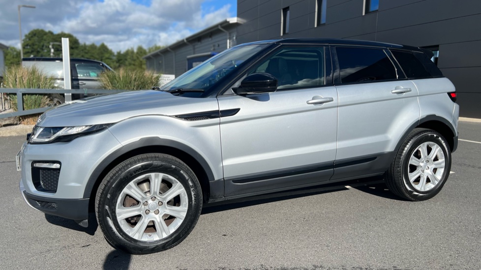 Land Rover Range Rover Evoque 2.0 TD4 SE Tech 5dr Auto Diesel Hatchback - Image 23