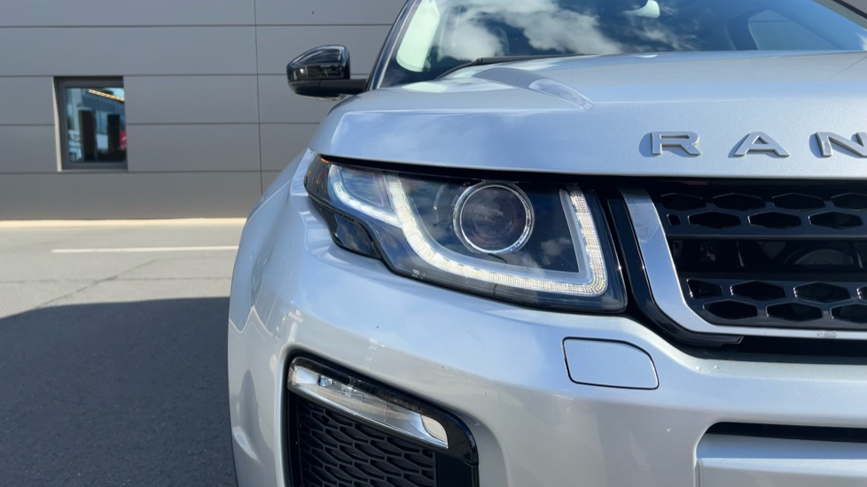 Land Rover Range Rover Evoque 2.0 TD4 SE Tech 5dr Auto Diesel Hatchback - Image 29