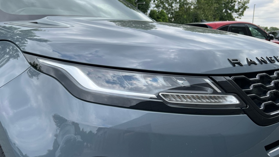 Land Rover Range Rover Evoque 1.5 P300e Evoque Edition 5dr Auto Hatchback - Image 17
