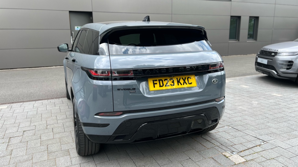 Land Rover Range Rover Evoque 1.5 P300e Evoque Edition 5dr Auto Hatchback - Image 28