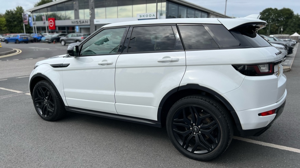 Land Rover Range Rover Evoque 2.0 TD4 HSE Dynamic 5dr Auto Diesel Hatchback - Image 21