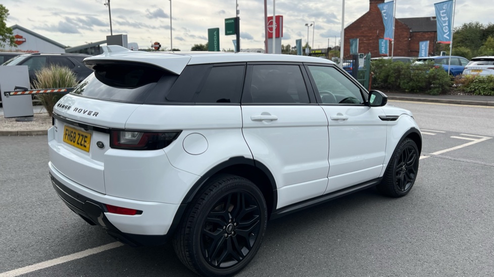 Land Rover Range Rover Evoque 2.0 TD4 HSE Dynamic 5dr Auto Diesel Hatchback - Image 27
