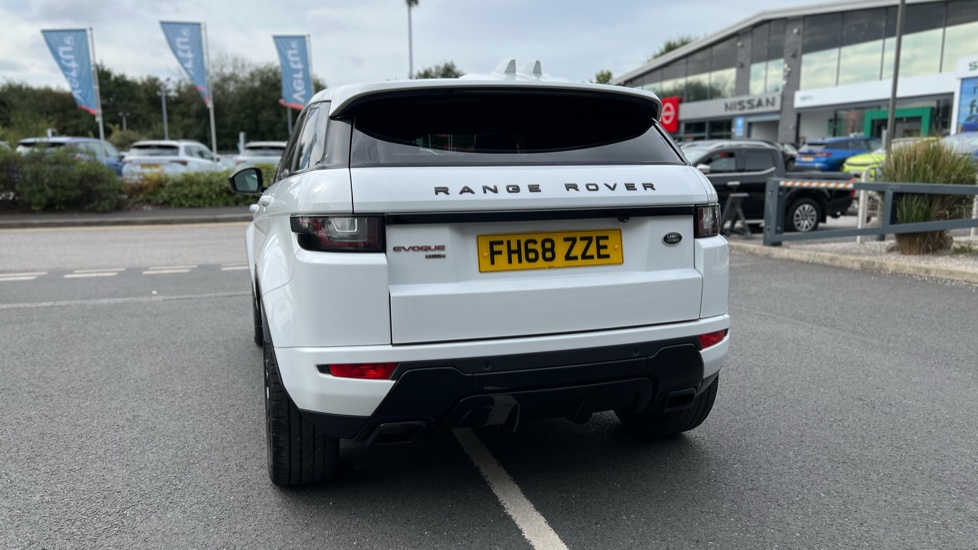 Land Rover Range Rover Evoque 2.0 TD4 HSE Dynamic 5dr Auto Diesel Hatchback - Image 28