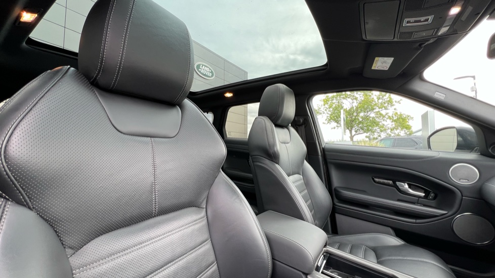 Land Rover Range Rover Evoque 2.0 TD4 HSE Dynamic 5dr Auto Diesel Hatchback - Image 37