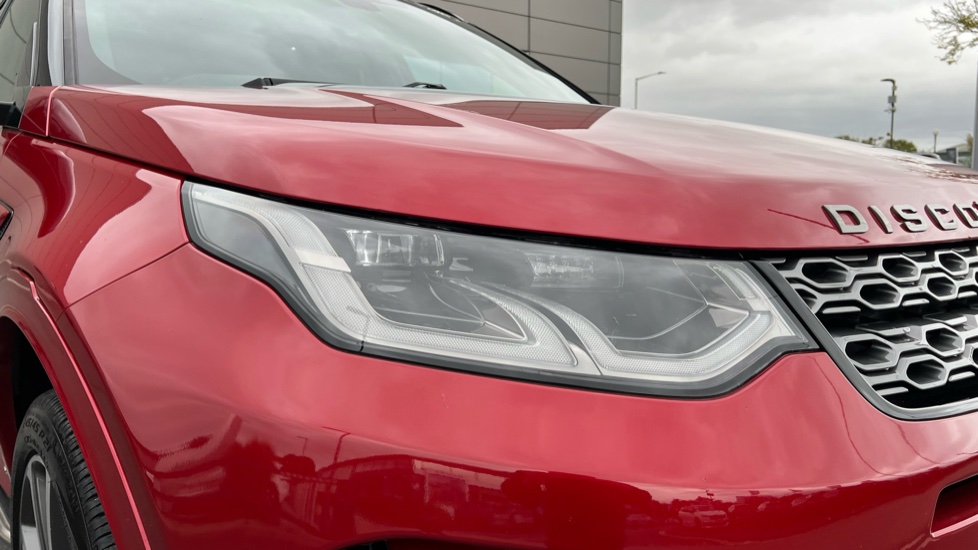Land Rover Discovery Sport 2.0 D180 R-Dynamic SE 5dr Auto [5 Seat] Diesel Station Wagon - Image 17