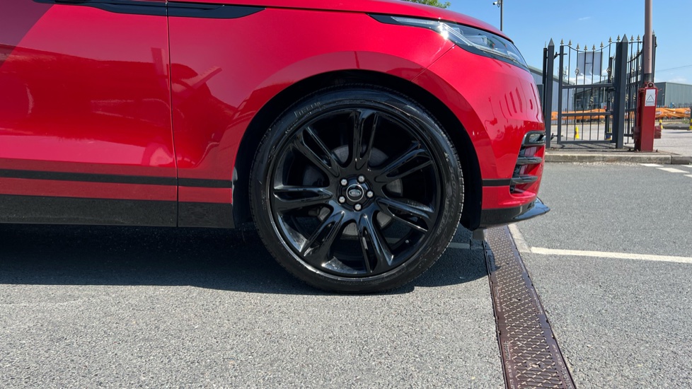 Land Rover Range Rover Velar 2.0 P250 R-Dynamic HSE 5dr Auto Petrol Estate - Image 8