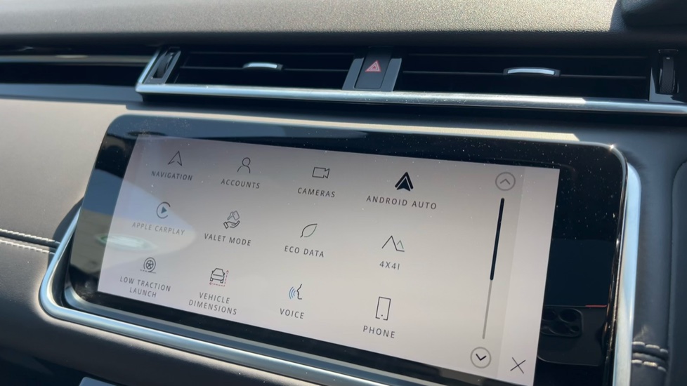 Land Rover Range Rover Velar 2.0 P250 R-Dynamic HSE 5dr Auto Petrol Estate - Image 38