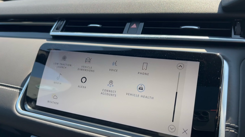 Land Rover Range Rover Velar 2.0 P250 R-Dynamic HSE 5dr Auto Petrol Estate - Image 39