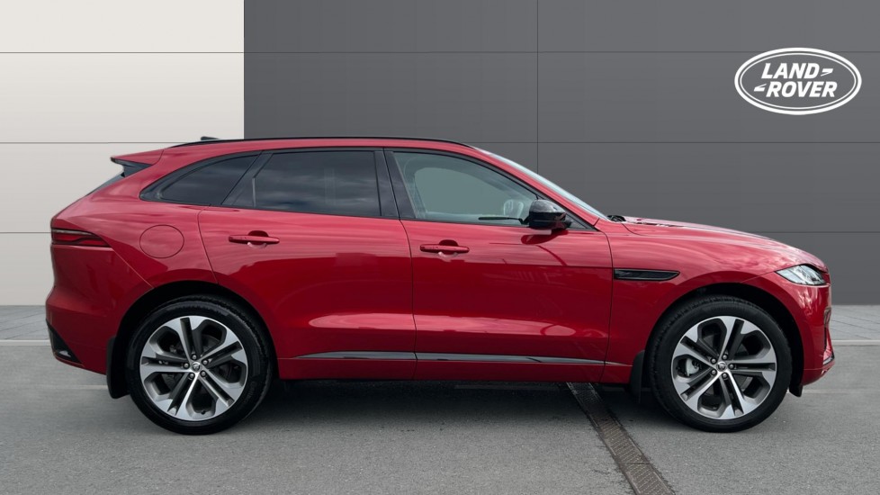 Jaguar F-Pace 2.0 D200 R-Dynamic HSE Black 5dr Auto AWD Diesel Estate - Image 5