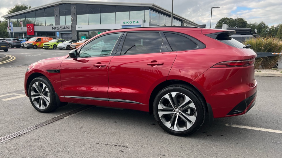 Jaguar F-Pace 2.0 D200 R-Dynamic HSE Black 5dr Auto AWD Diesel Estate - Image 21