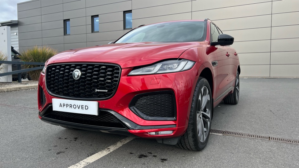 Jaguar F-Pace 2.0 D200 R-Dynamic HSE Black 5dr Auto AWD Diesel Estate - Image 24
